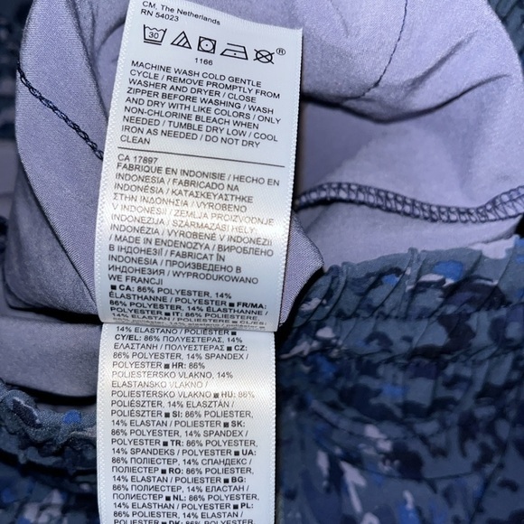 Athleta Avenue Wide Leg Crop Pants in blue camo - size 8 - Picture 12 of 14